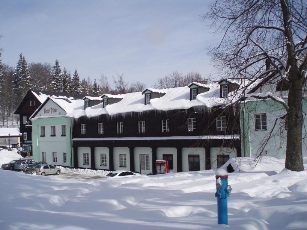 Jindrichov Hotel Dzban المظهر الخارجي الصورة